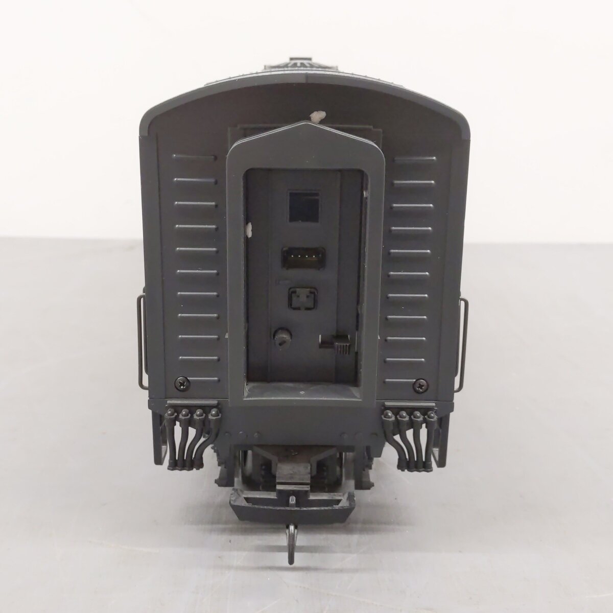 LGB 21582 G Scale NYC F7 B Unit Non-Powered Diesel Locomotive with Sound #2423 EX/Box