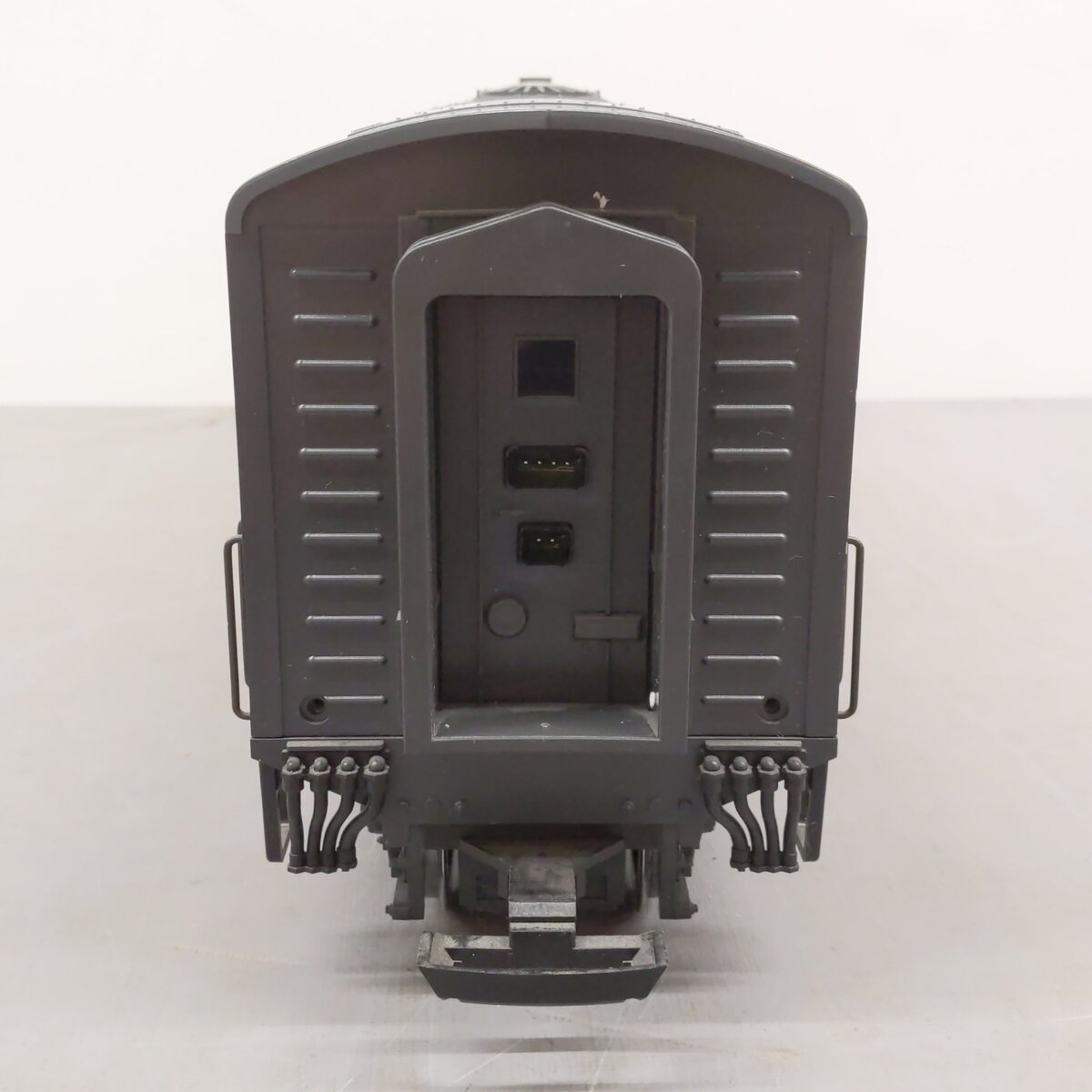 LGB 21582 G Scale NYC F7 B Unit Non-Powered Diesel Locomotive with Sound #2423 EX/Box