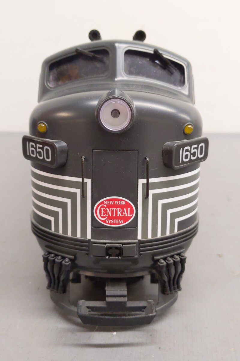 LGB 21570 G Gauge New York Central F7 A Unit Diesel Locomotive #1650 EX/Box