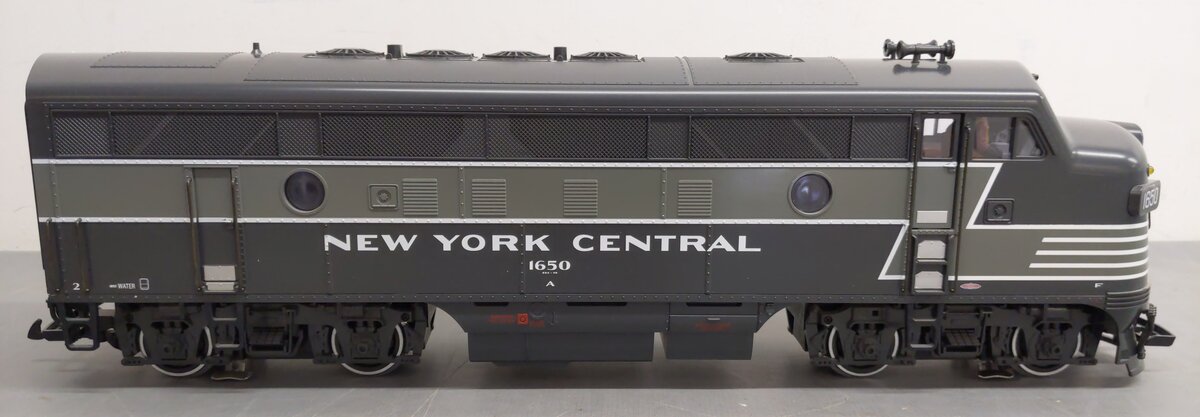 LGB 21570 G Gauge New York Central F7 A Unit Diesel Locomotive #1650 EX/Box