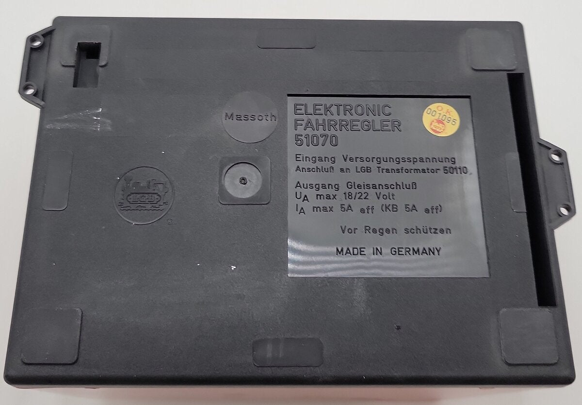 LGB 51070 5 Amp High Power Analog Powerpack & Throttle VG/Box