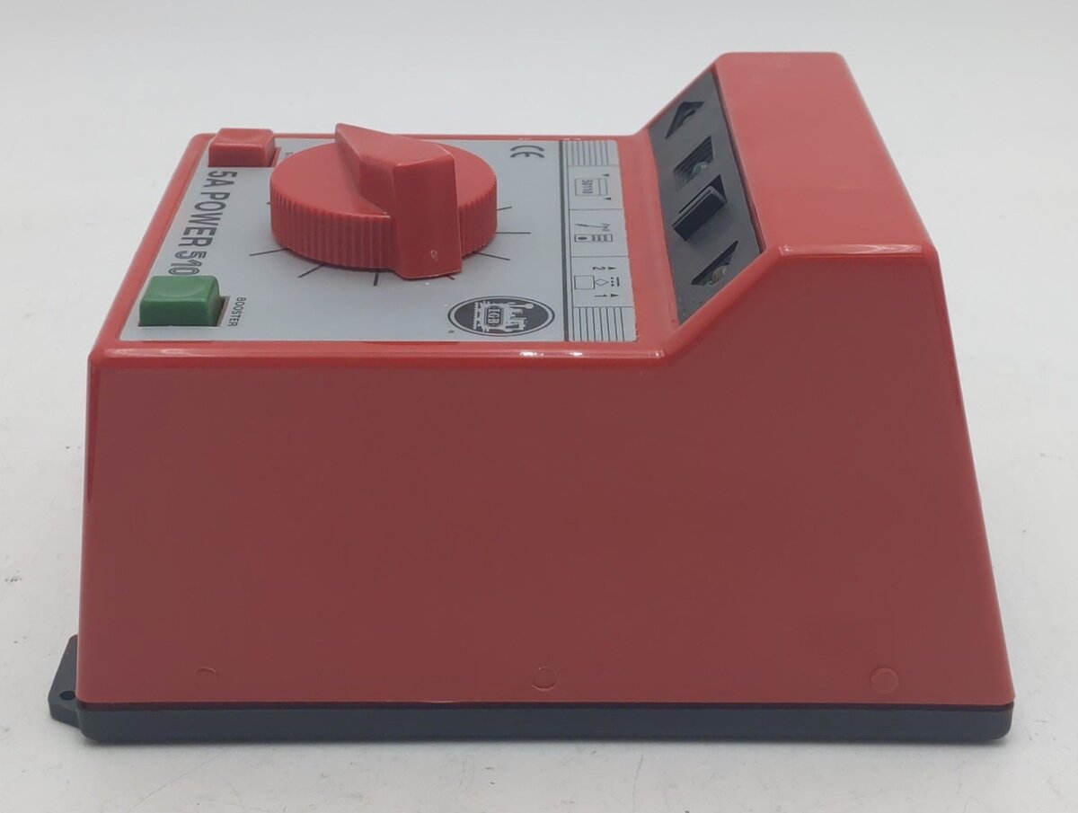 LGB 51070 5 Amp High Power Analog Powerpack & Throttle EX/Box