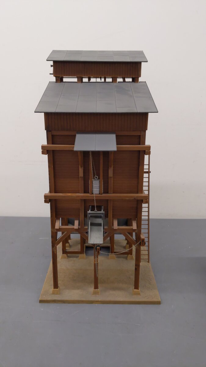Pola G938 Assembled Large Coaling Station EX