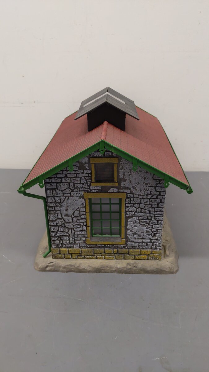Pola 910 Engine Shed Kit - Assembled EX
