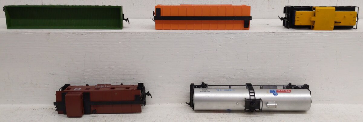 AHM 60003 HO Scale Santa Fe Long Haul Switcher Train Set EX/Box