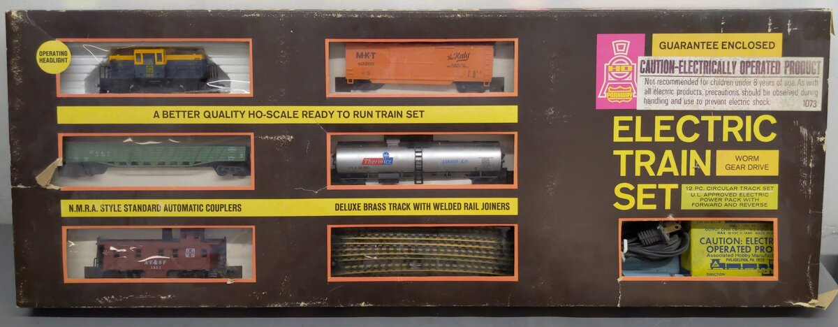 AHM 60003 HO Scale Santa Fe Long Haul Switcher Train Set EX/Box