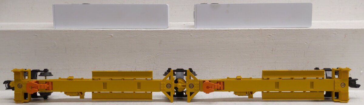 Lionel 6-16334 O Chicago & Northwestern TTUX Flat Cars with Trailers LN/Box