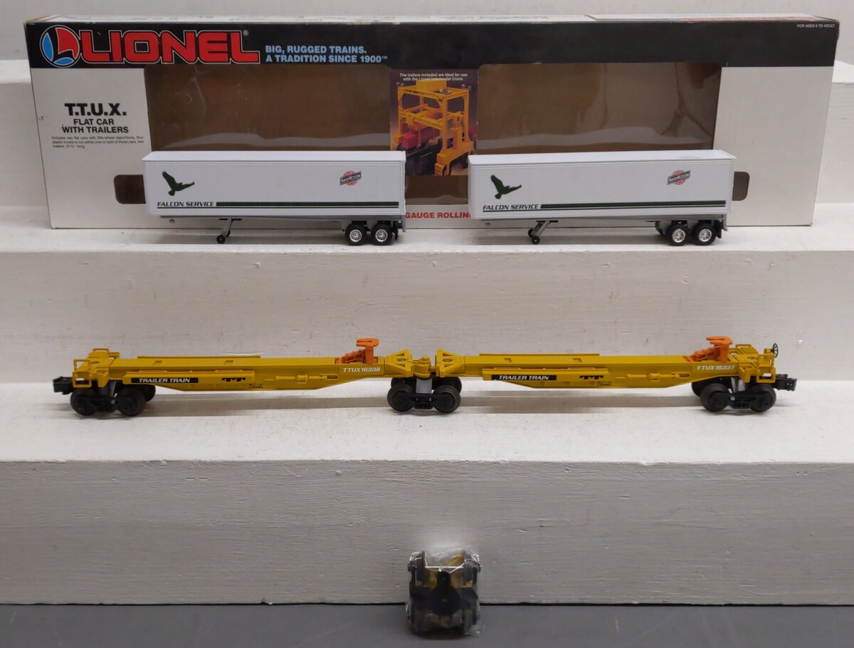 Lionel 6-16334 O Chicago & Northwestern TTUX Flat Cars with Trailers LN/Box