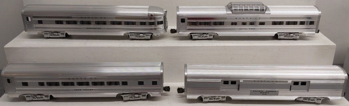 MTH 20-6016 O Gauge Santa Fe 60' Aluminum Passenger Cars (Set of 4) EX/Box