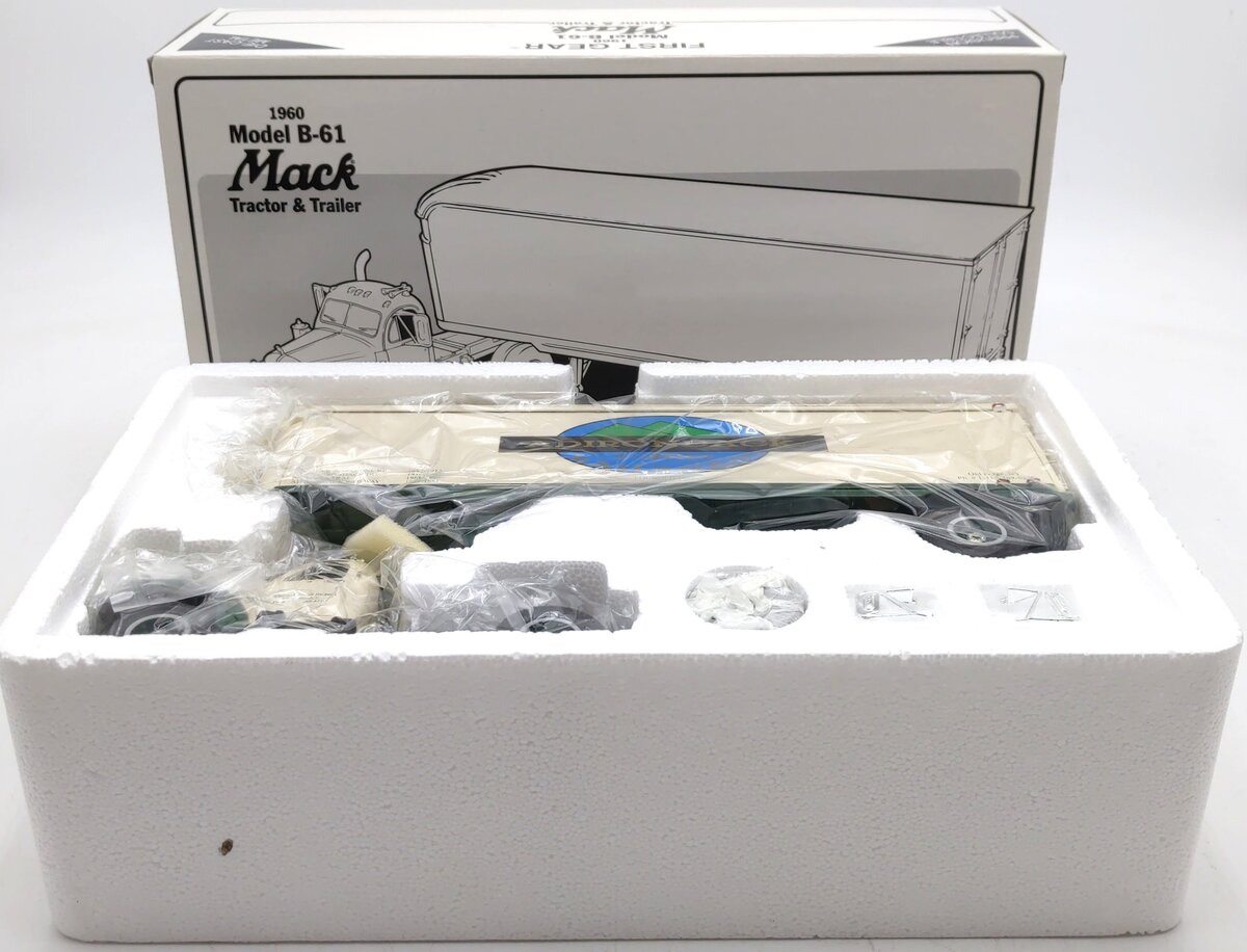First Gear 18-1832 1:34 Scale Model B-61 Mack Tractor & Trailer NIB