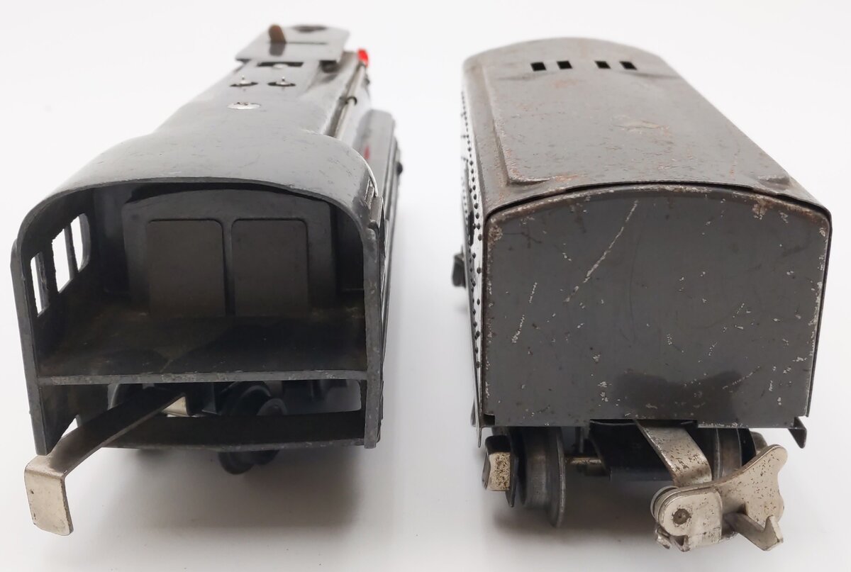 Lionel 1668E Vintage O 2-6-2 Gunmetal Streamline Steam Locomotive & Tender VG