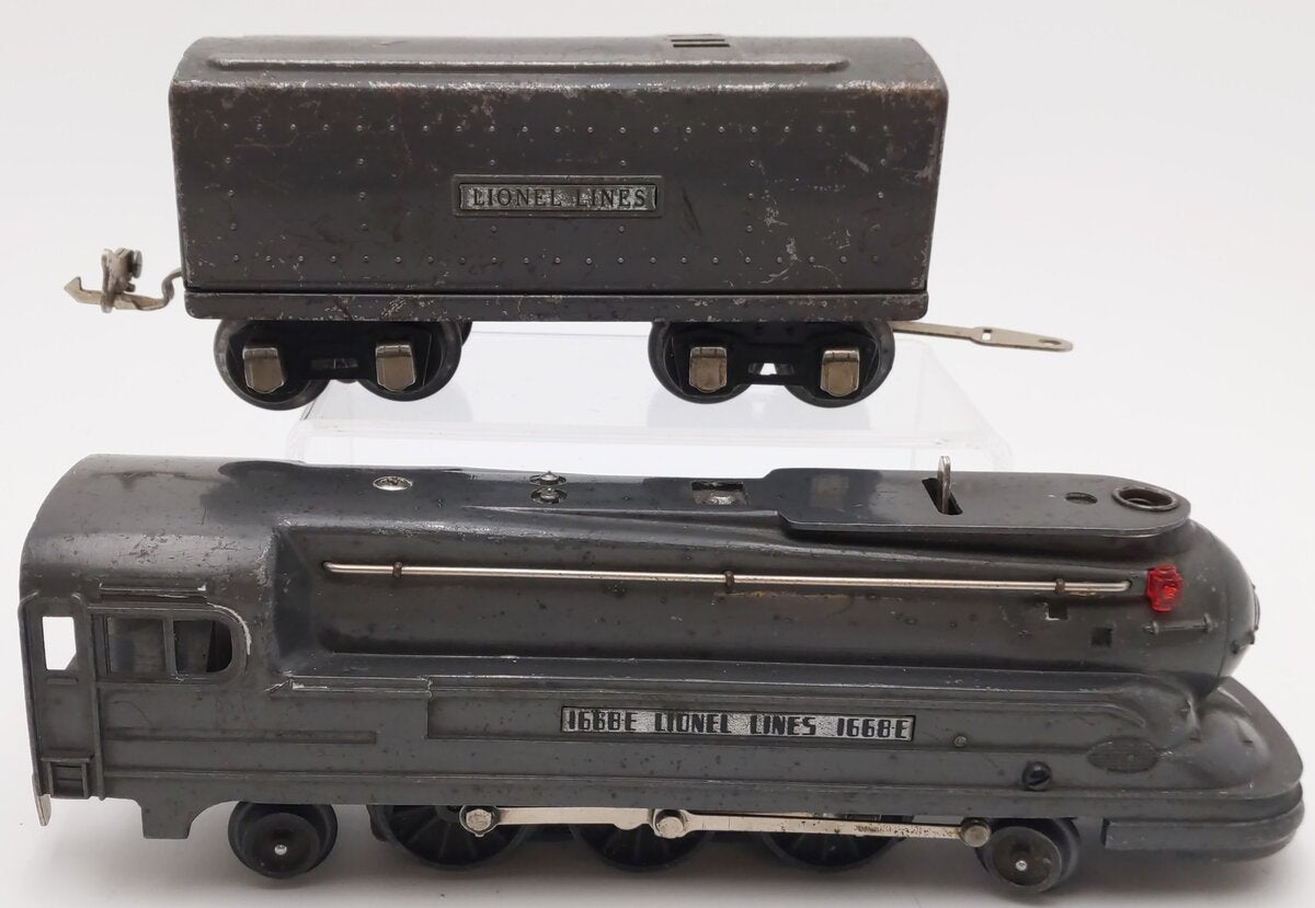 Lionel 1668E Vintage O 2-6-2 Gunmetal Streamline Steam Locomotive & Tender VG