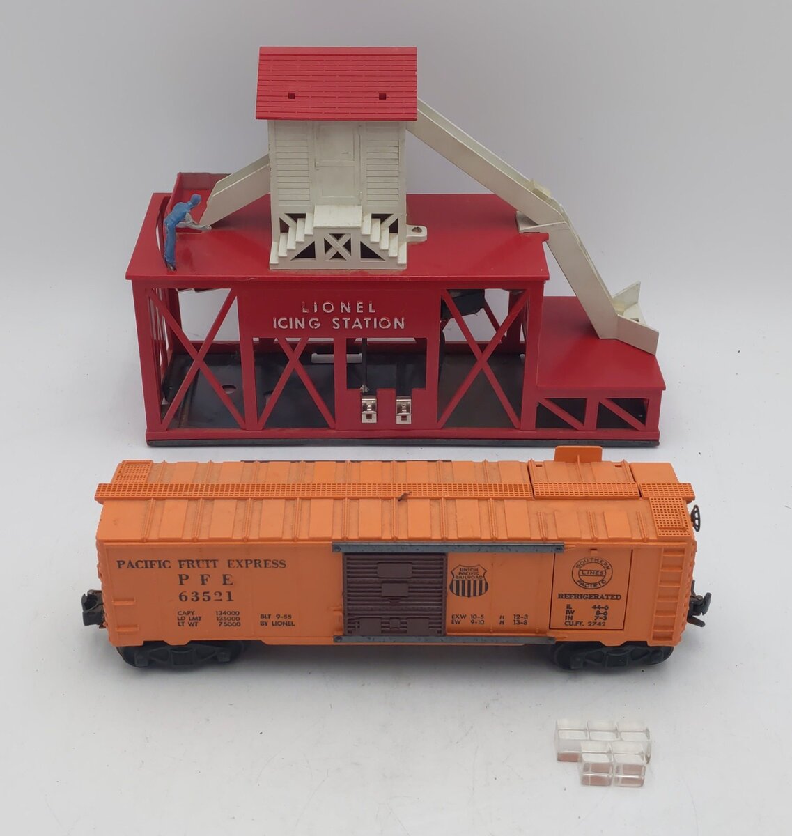 Lionel 352 Vintage O Postwar Operating Icing Station VG