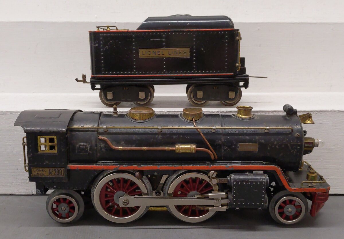 Lionel 390 Vintage Standard Gauge 2-4-2 Steam Locomotive with Tender VG