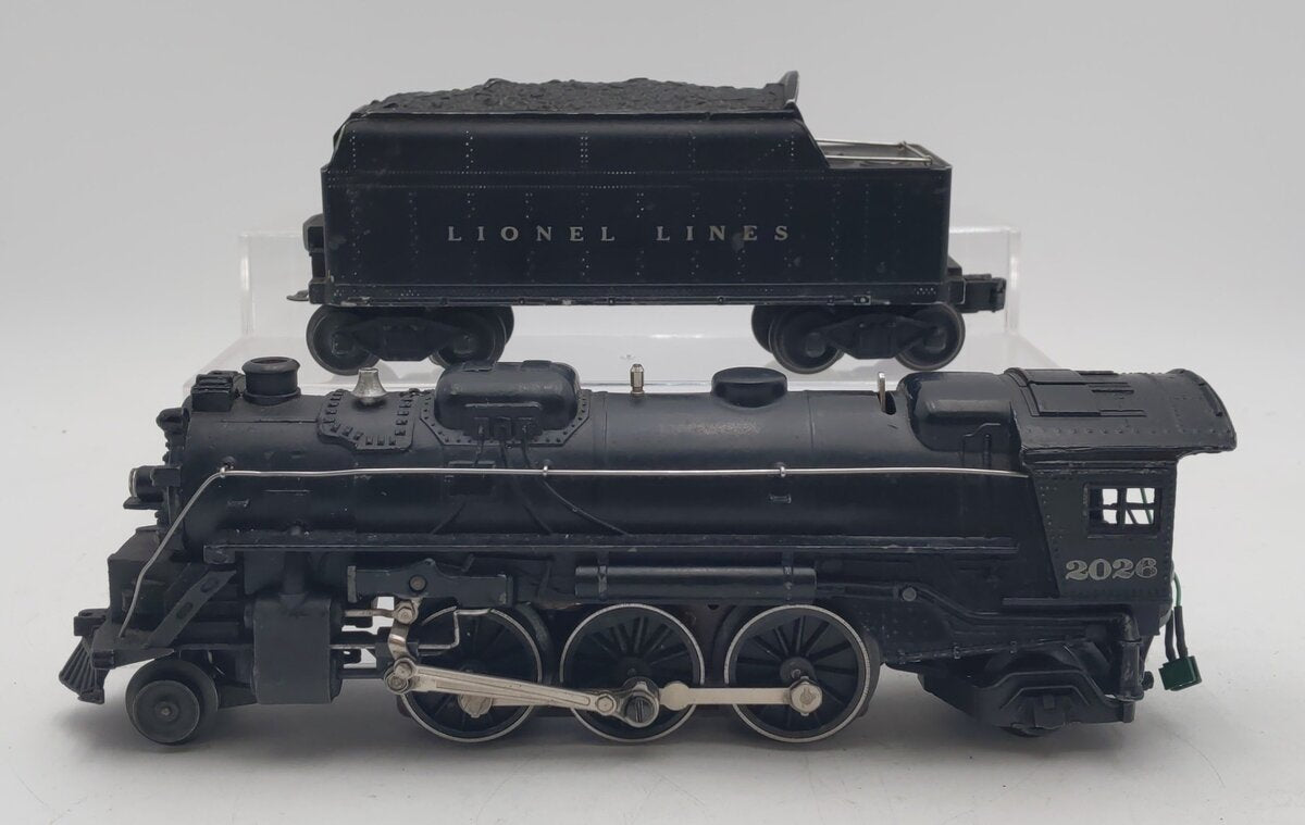Lionel 2026 Vintage O Lionel Lines 2-6-2 Steam Locomotive w/6466W Tender VG