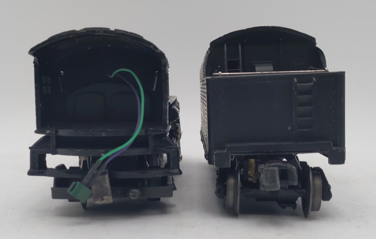 Lionel 2026 Vintage O Lionel Lines 2-6-2 Steam Locomotive w/6466W Tender VG