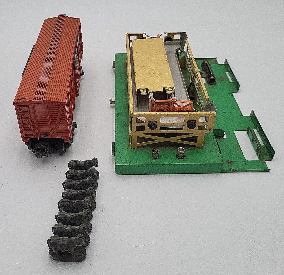 Lionel 3356 Vintage O Santa Fe Operating Horse Platform & Car VG/Box