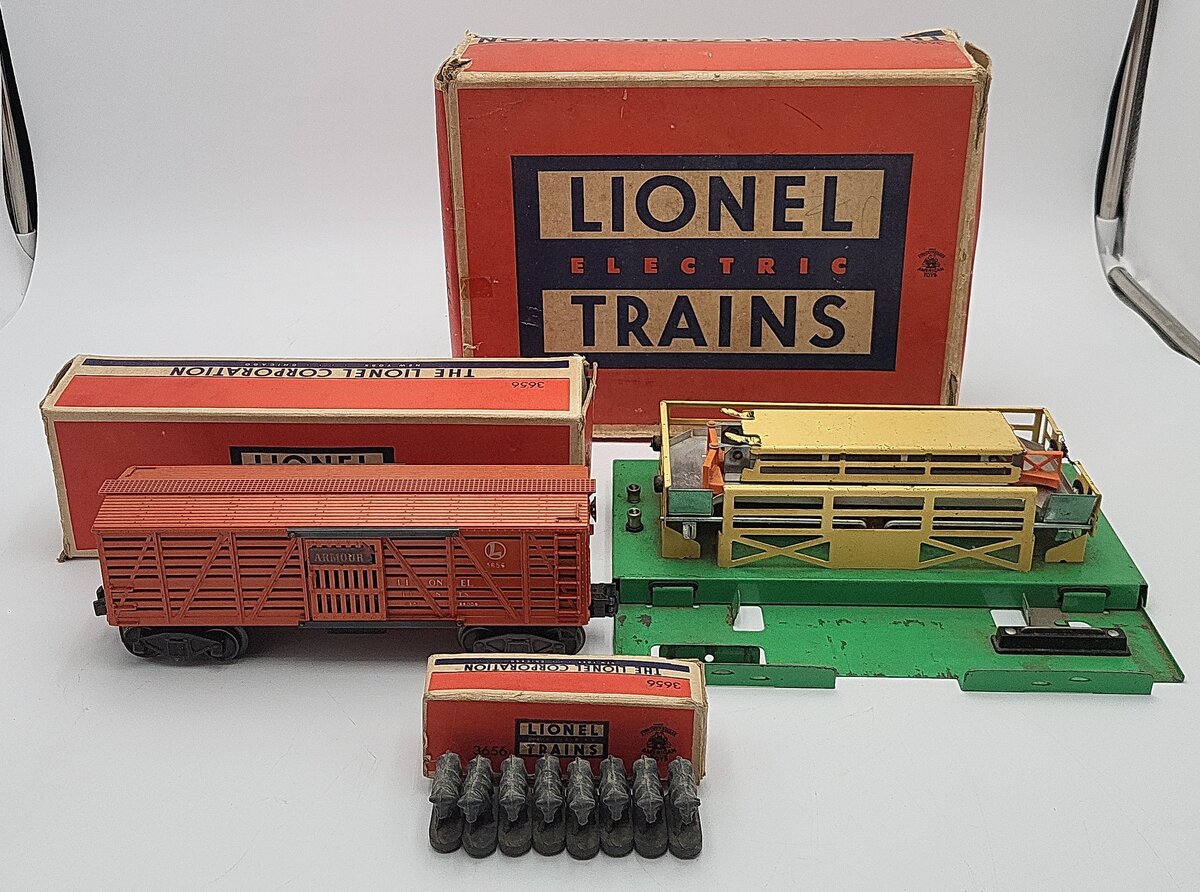 Lionel 3356 Vintage O Santa Fe Operating Horse Platform & Car VG/Box