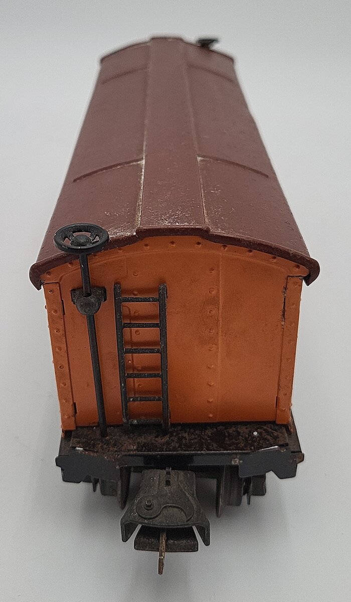 Lionel 2814 Vintage O Orange/Tuscan Roof Tinplate Boxcar VG