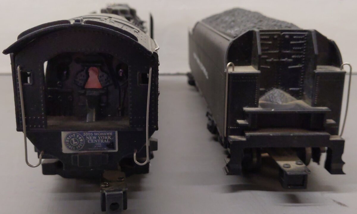 Lionel 6-18064 O Gauge NYC L-3A 4-8-2 Mohawk Steam Locomotive & Tender #3005 VG/Box