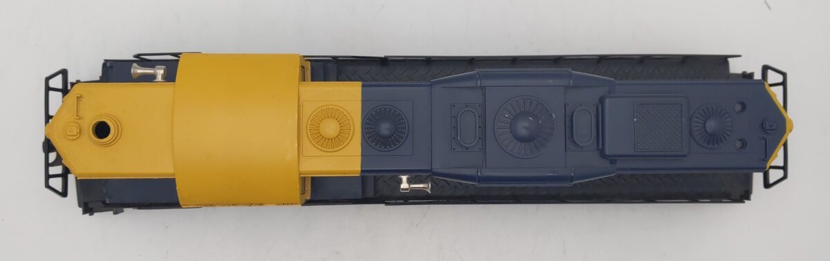 Lionel 6-18811 O Gauge Alaska SD-9 Diesel Engine #8811 EX/Box
