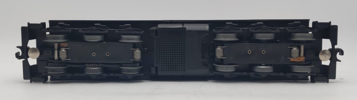 Lionel 6-18811 O Gauge Alaska SD-9 Diesel Engine #8811 EX/Box