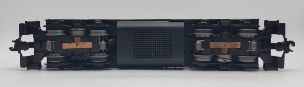 Lionel 6-18821 O Gauge Alaska GP-38-2 Diesel Locomotive #3010 - Custom Painted/Box