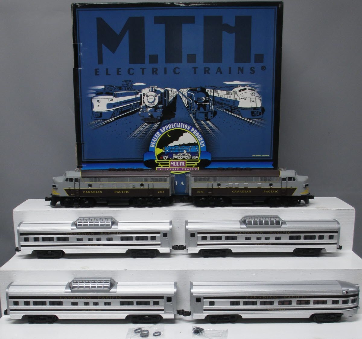 MTH 20-80001B O Canadian Pacific Premier F-3 AA Diesel Passenger Train Set EX/Box