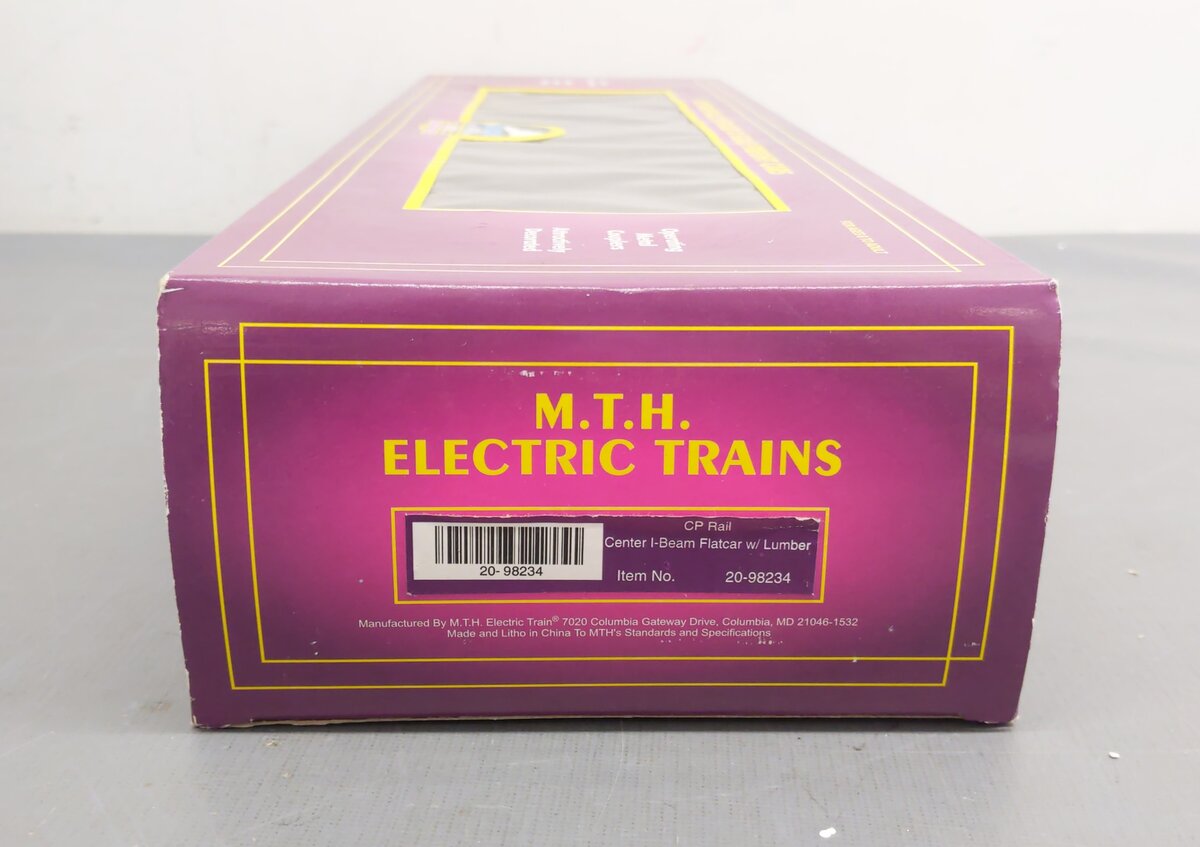 MTH 20-98234 O Gauge CP Rail Flatcar w/Lumber NIB
