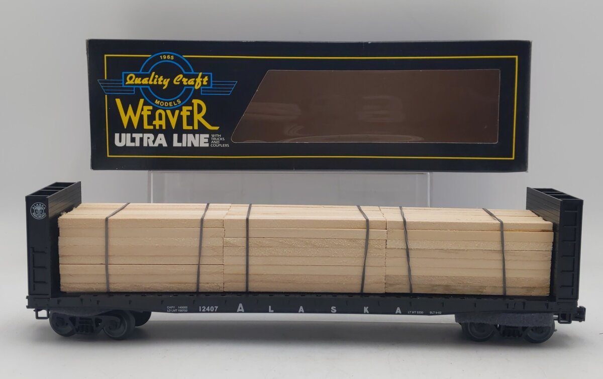 Weaver O Gauge Alaska Railroad Bulkhead Flat Car w/ Wood Load #12407 (3 Rail) LN/Box