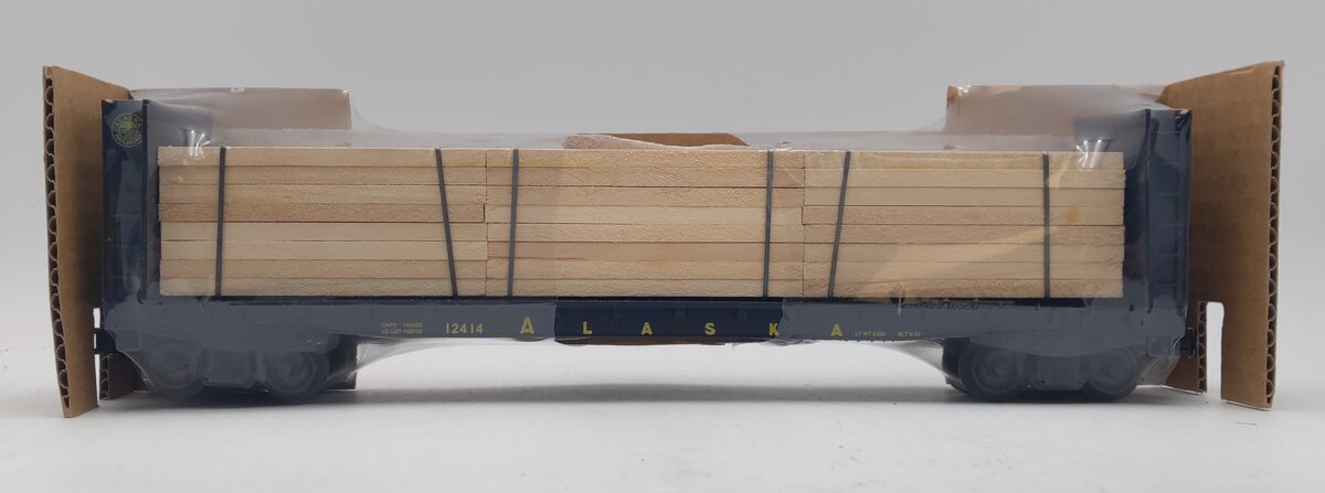Weaver O Gauge Alaska Railroad Bulkhead Flat Car w/ Wood Load #12414 (3 Rail) NIB