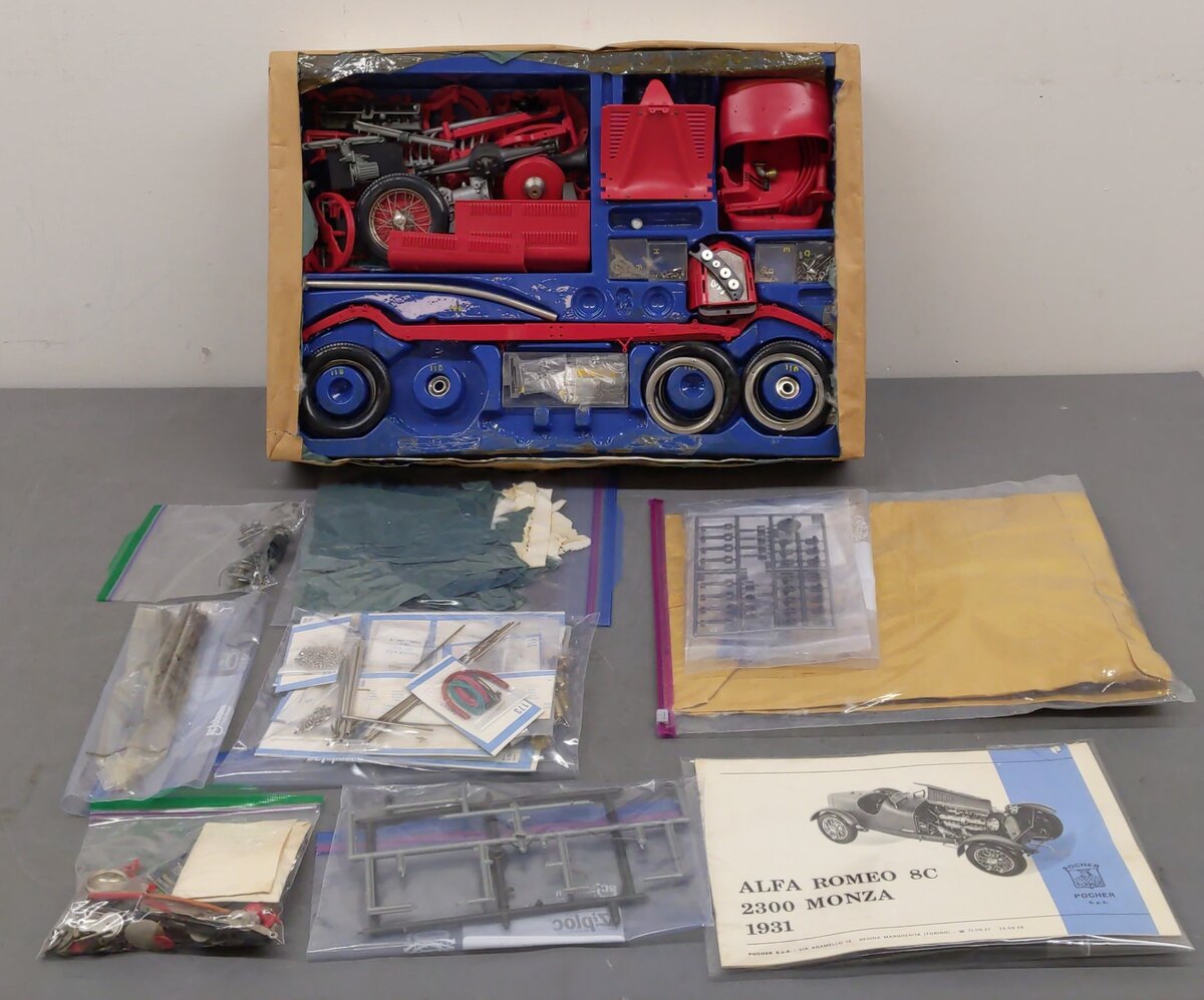 Pocher K/71 1/8 Scale Alfa Romeo 8C 2300 Monza 1931 Extremely Detailed Model Kit EX