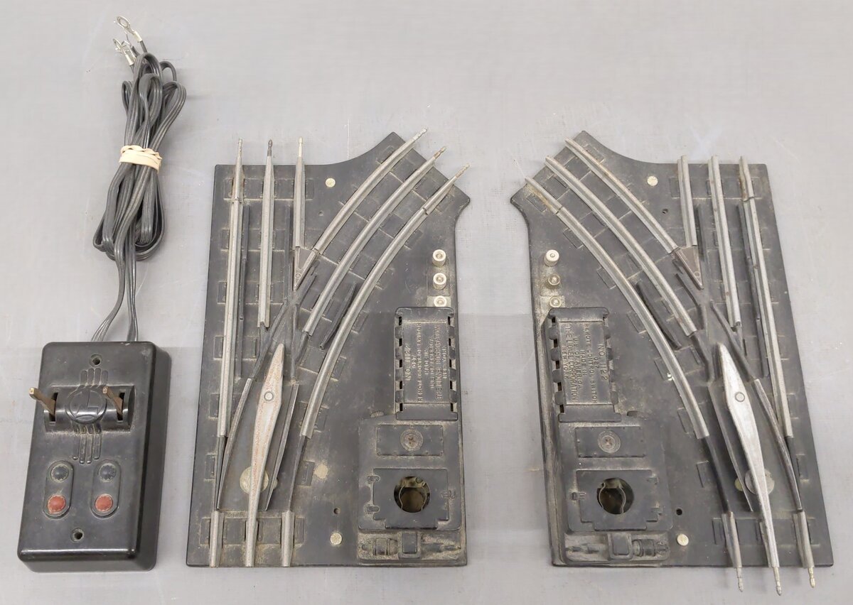 Lionel 1122 Vintage O-27 Remote Control Switches (Pair of 2)