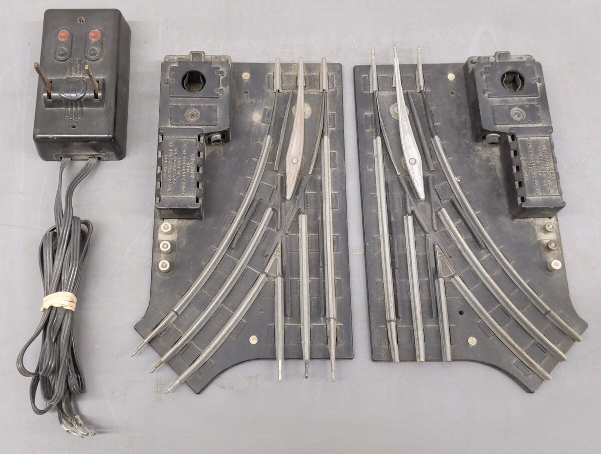 Lionel 1122 Vintage O-27 Remote Control Switches (Pair of 2)