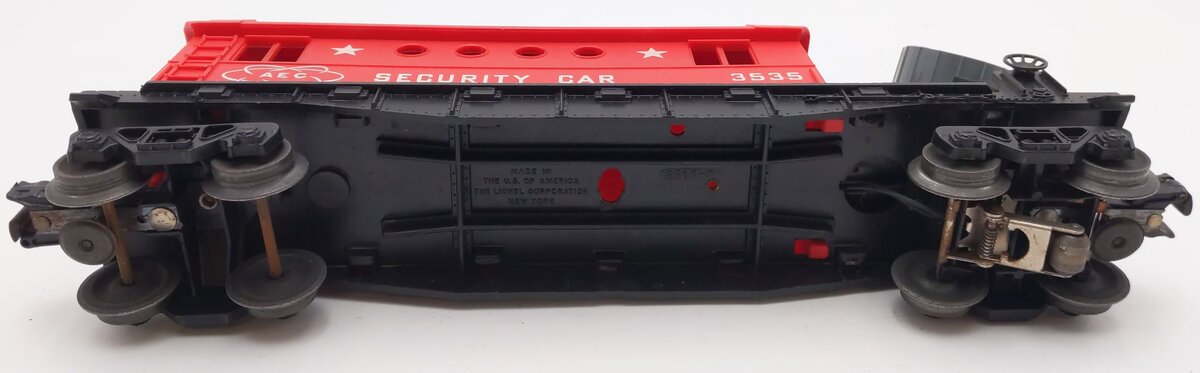 Lionel 3535 Vintage O AEC Security Car with Operating Searchlight