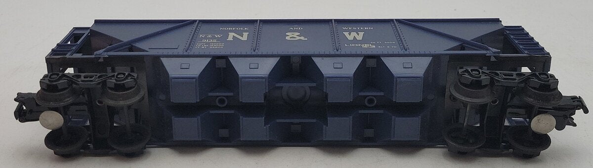 Lionel 6-9135 O Gauge Norfolk & Western Covered 4-Bay Hopper VG/Box