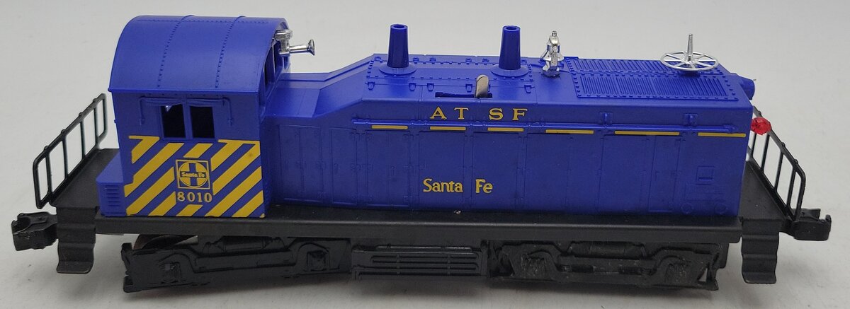 Lionel 6-8010 O Gauge Santa Fe AT&SF NW2 Diesel Locomotive #8010 VG/Box