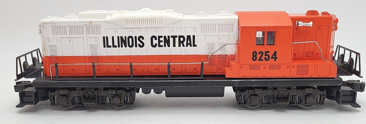 Lionel 6-8254 O Gauge Illinois Central GP-9 Dummy Diesel Locomotive EX/Box