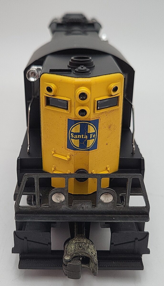 Lionel 6-8255 O Gauge Santa Fe GP-9 Dummy Diesel Locomotive EX/Box