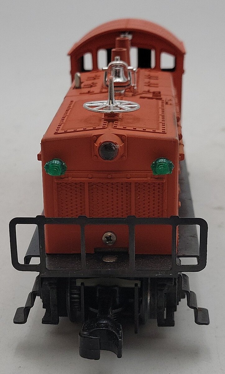 Lionel 6-8111 O Gauge DT&I NW-2 Switcher Diesel Locomotive VG/Box