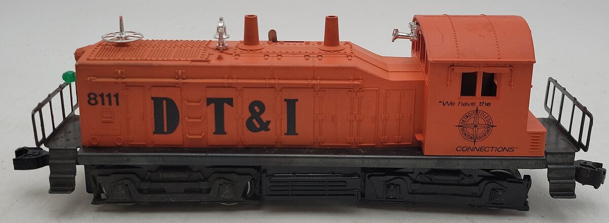 Lionel 6-8111 O Gauge DT&I NW-2 Switcher Diesel Locomotive VG/Box
