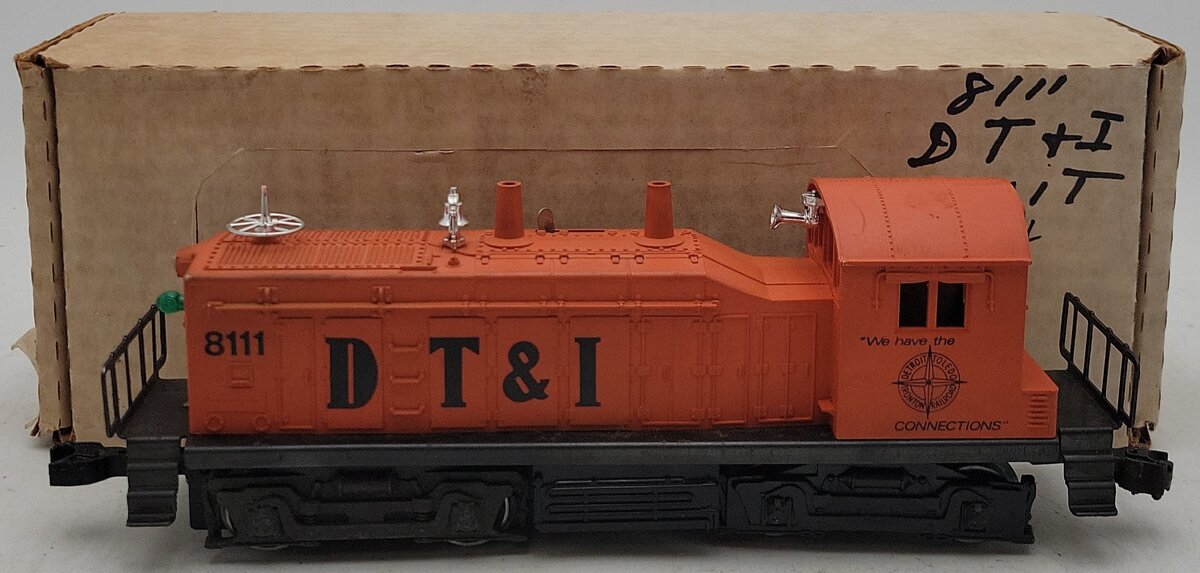 Lionel 6-8111 O Gauge DT&I NW-2 Switcher Diesel Locomotive VG/Box