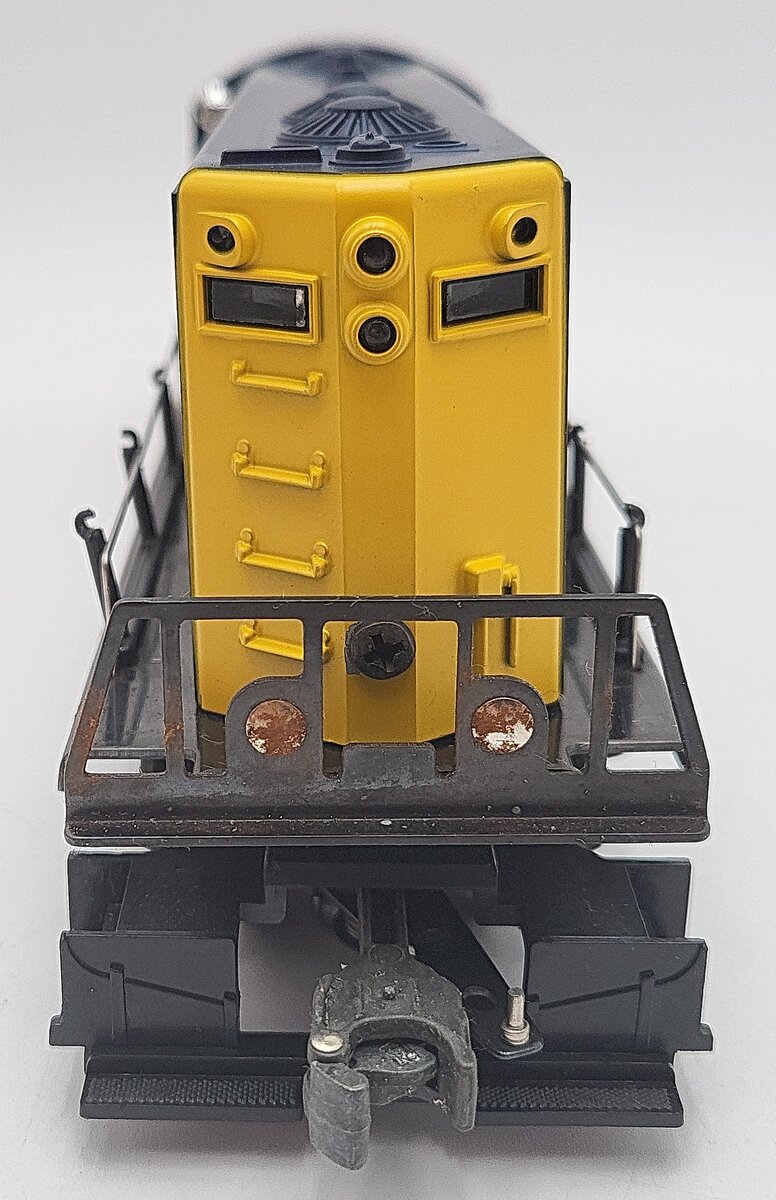 Lionel 6-8355 O Gauge Santa Fe GP-20 Non-Powered Diesel Locomotive w/Horn #8355 VG/Box
