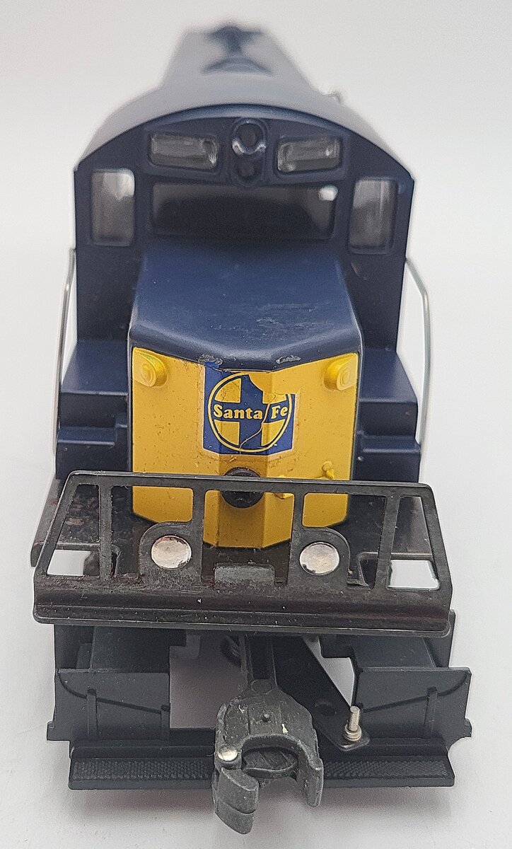 Lionel 6-8355 O Gauge Santa Fe GP-20 Non-Powered Diesel Locomotive w/Horn #8355 VG/Box