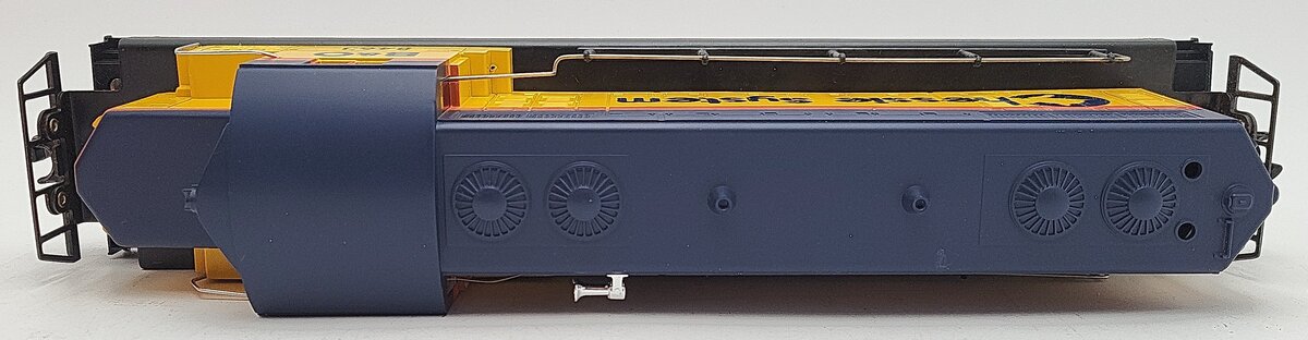 Lionel 6-8463 O Gauge Chessie System GP20 Diesel Engine EX/Box