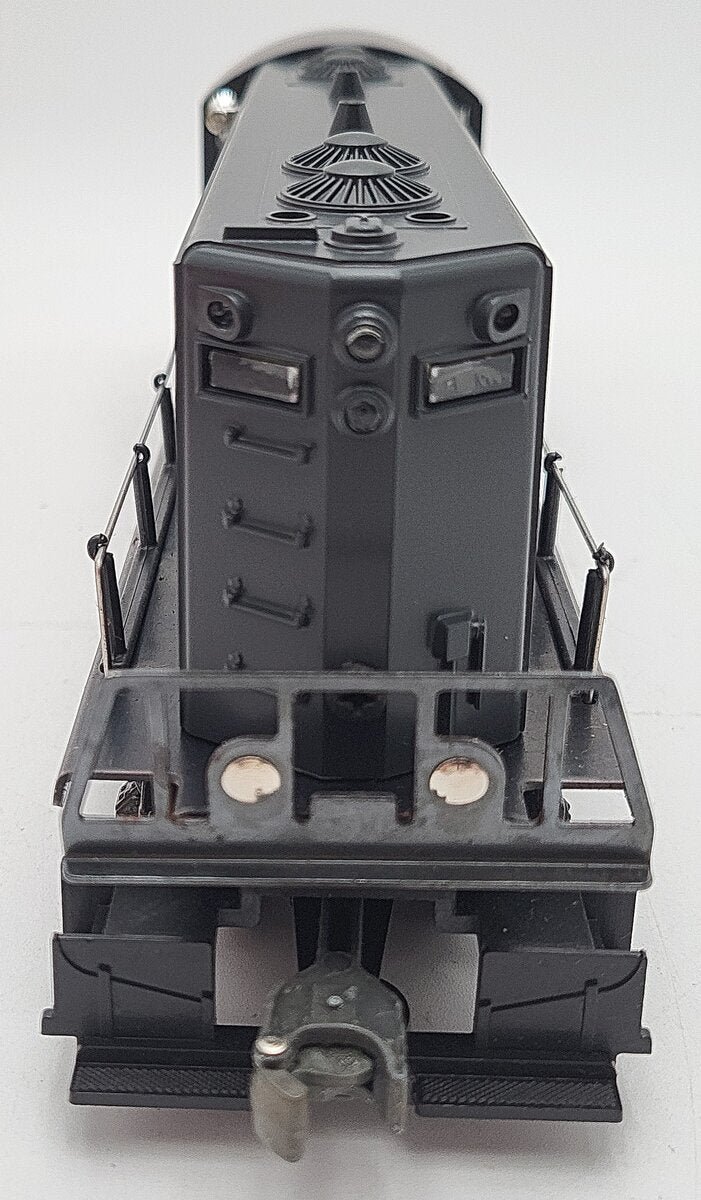 Lionel 6-8367 O Gauge Long Island GP20 Non-Powered Diesel Locomotive VG/Box
