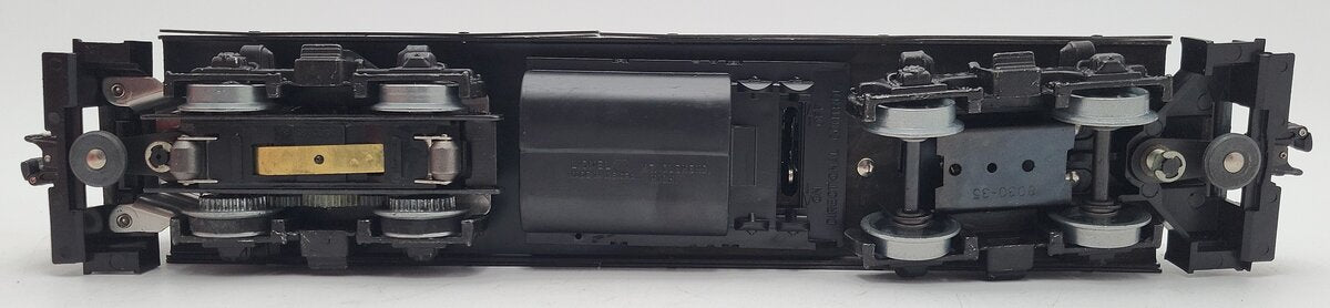 Lionel 6-8576 O Gauge Penn Central GP-7 Diesel Locomotive EX/Box
