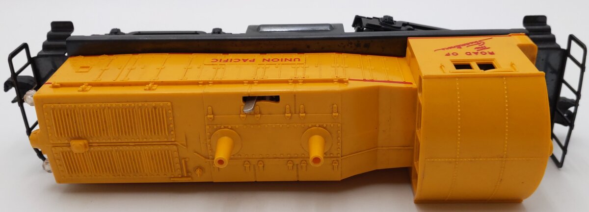 Lionel 645 Vintage O Union Pacific NW-2 Diesel Switcher Locomotive VG