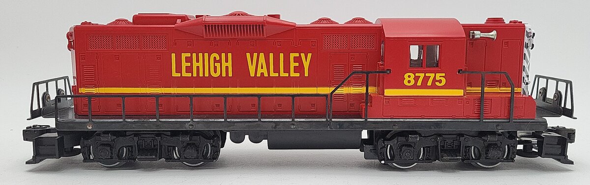 Lionel 6-8775 O Gauge Lehigh Valley GP-9 Powered Diesel Locomotive #8775 EX/Box