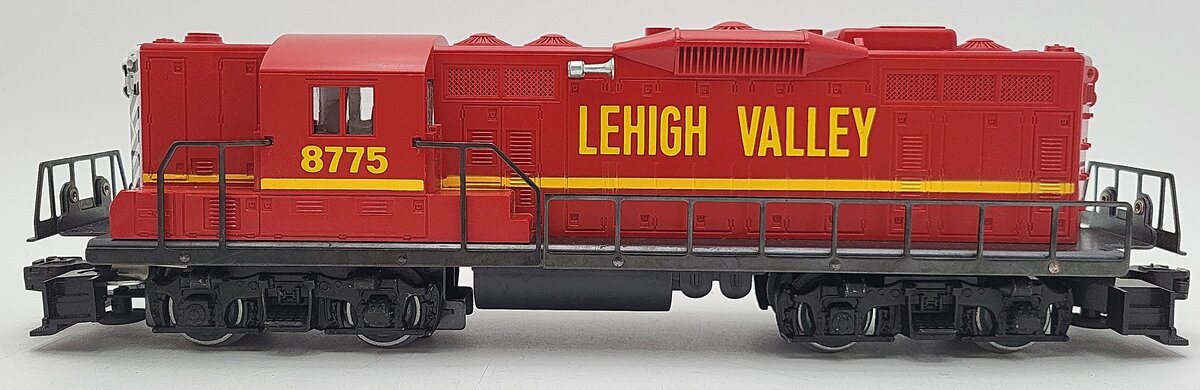 Lionel 6-8775 O Gauge Lehigh Valley GP-9 Powered Diesel Locomotive #8775 EX/Box